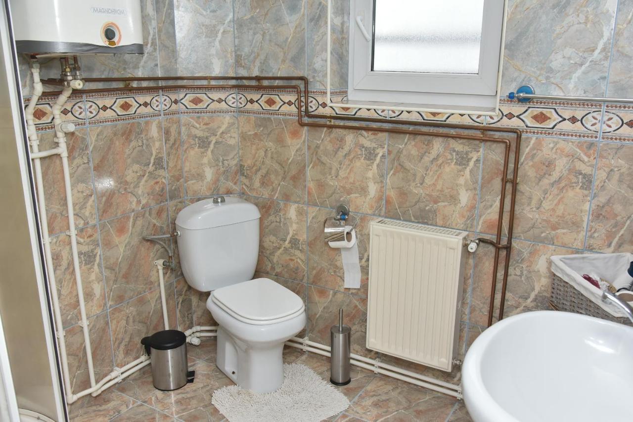 Blue House Apartment Nis Luaran gambar