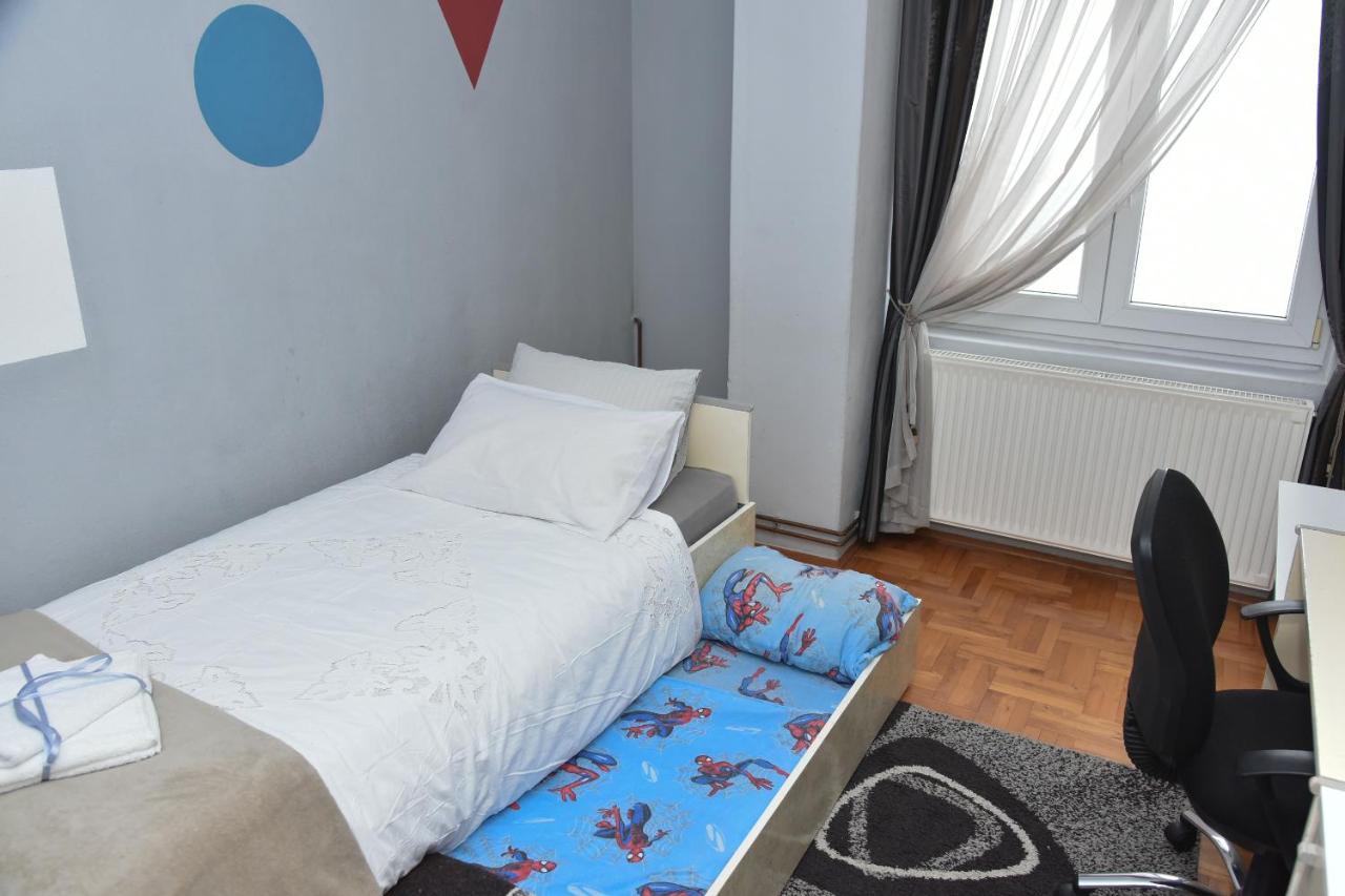 Blue House Apartment Nis Luaran gambar